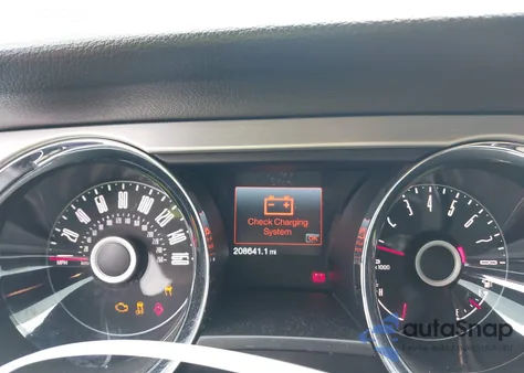 2014 Ford Mustang V6 Premium from USA, damaged, VIN 1ZVBP8AM4E5282543